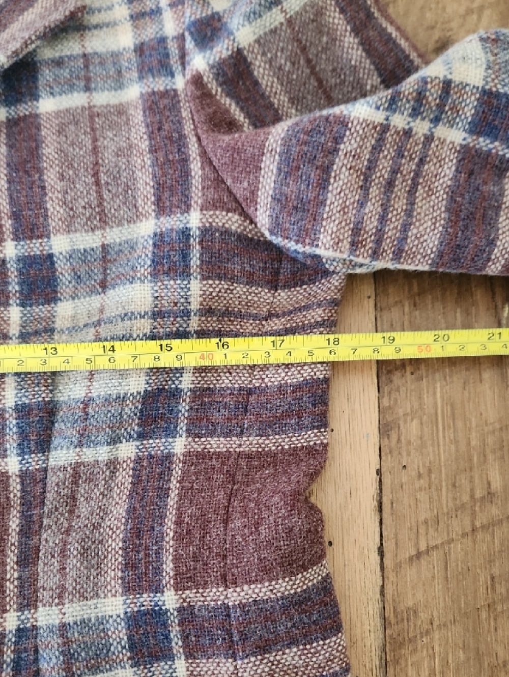 Plaid Wool-Blend Blazer in Plum, Navy and Cream Vintage - Picture 4 of 7